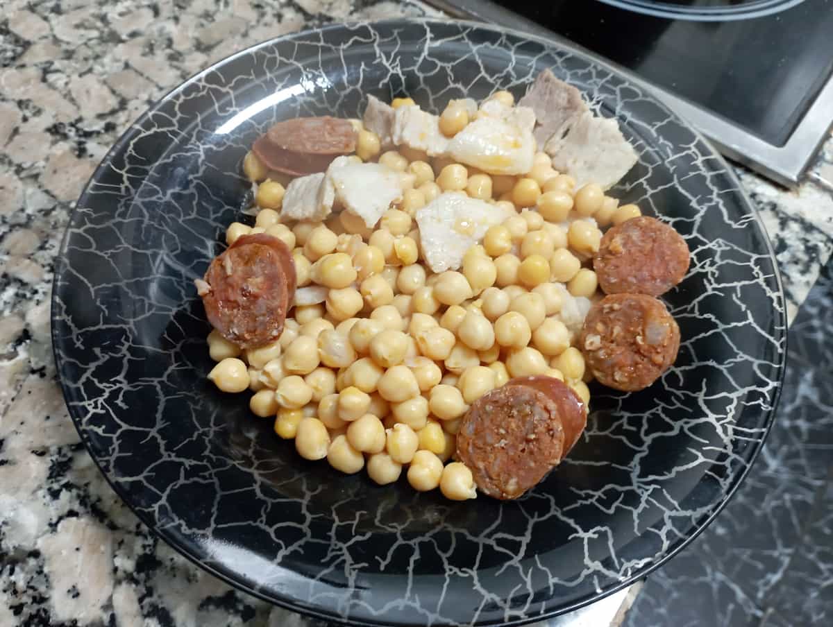 icon-00-Garigolos-o-Garbanzos-con-Panceta-y-Chorizo.jpeg